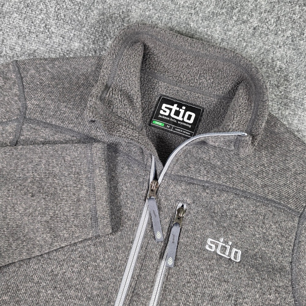 Stio Wilcox Fleece Jacket Mens M Gray Full Zip Sweater Knit Outdoor w/Logo